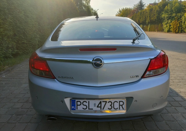 Opel Insignia cena 25900 przebieg: 212000, rok produkcji 2010 z Słupca małe 326